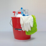 【大掃除×スピリチュアル】部屋の汚れは心の汚れ？人生が激変する「年末浄化」の儀式